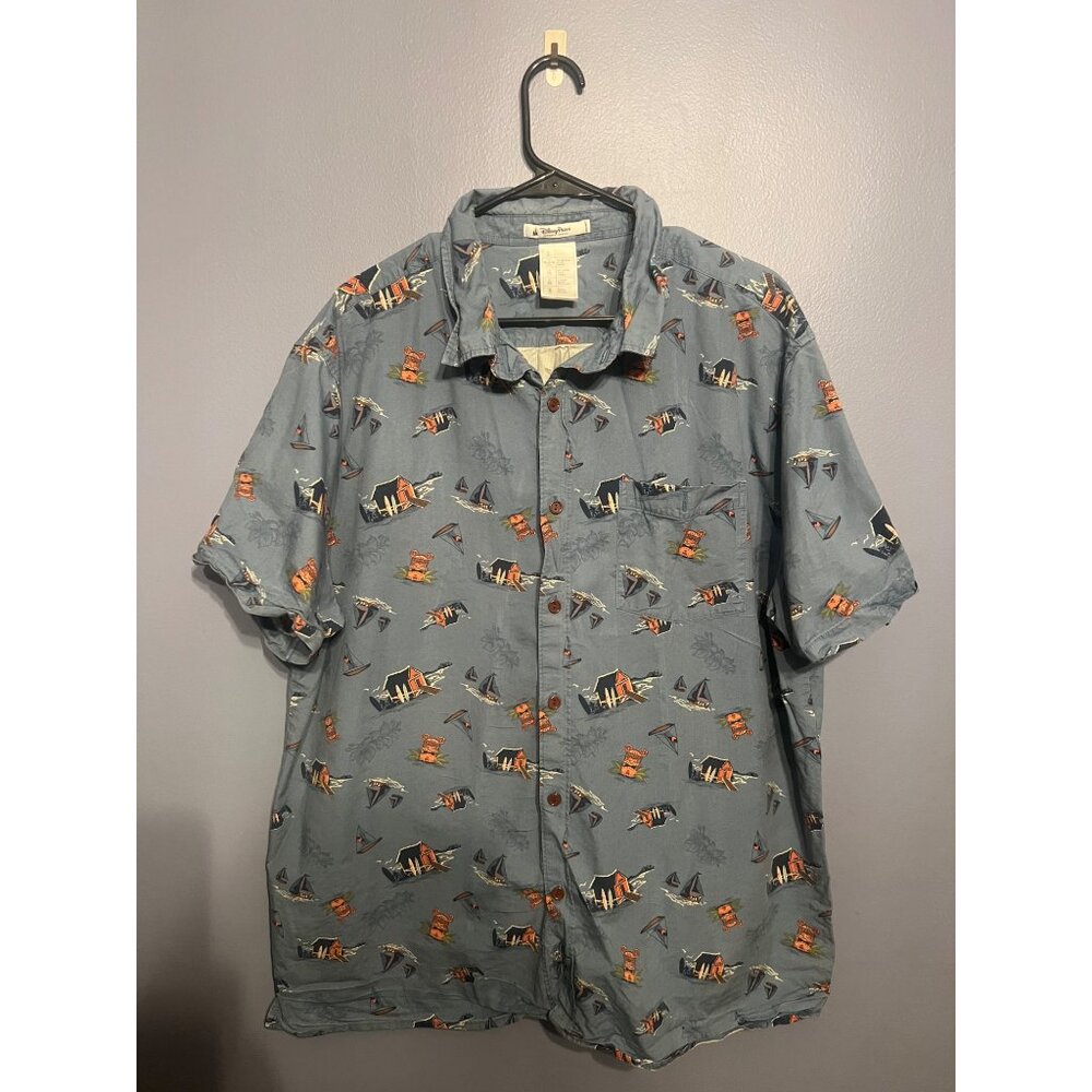 Disney Parks Blue‎ Hawaiian Short Sleeve Button Down Shirt Tiki Houses Size XL